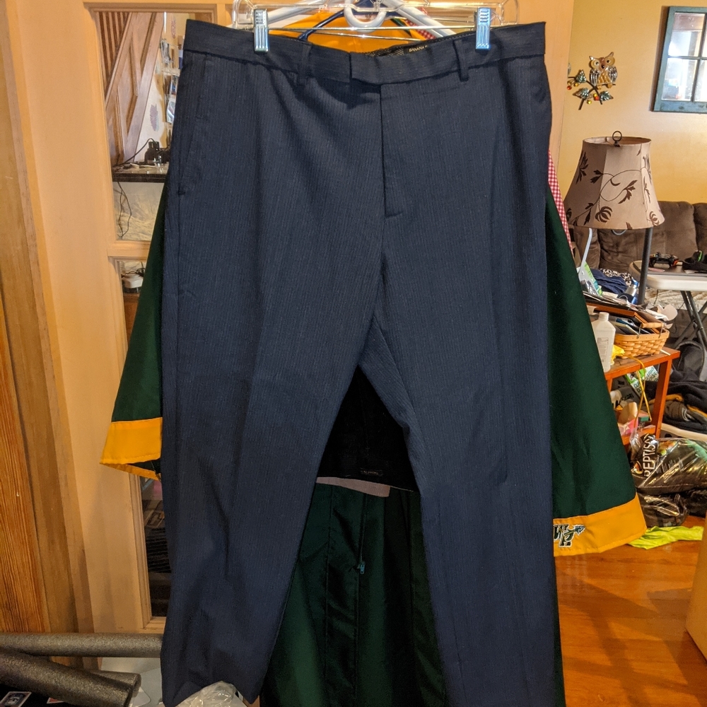 EUC Banana Republic dress pants slim fit 35x28